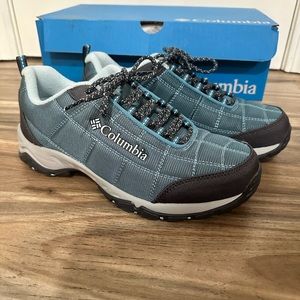 Columbia Women’s Firecamp Fleece Hiking Shoe size 8
